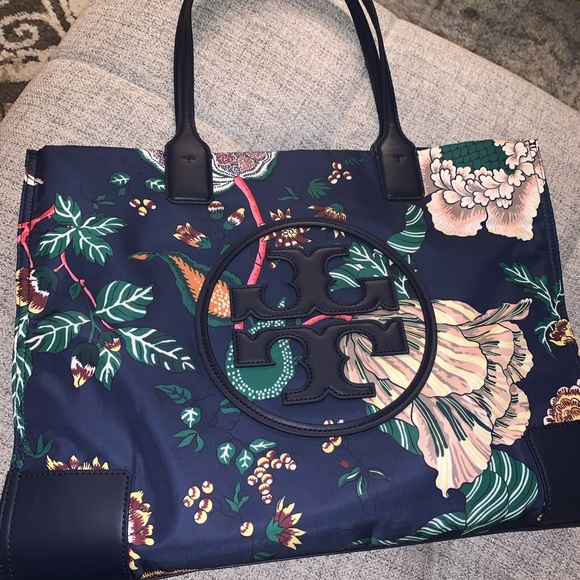 ella printed tote